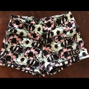 Fleo Shorts